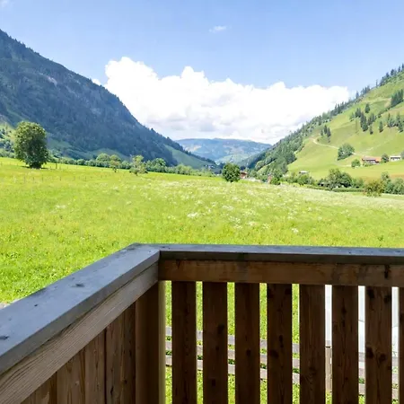 Hébergement de vacances Family Penthouse With Balcony Rauris